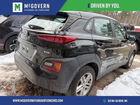 Used 2021 Hyundai Kona SE image 4
