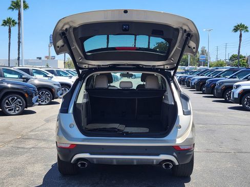 Used 2017 Lincoln MKC Select w/ Select Plus Package FWD image 7