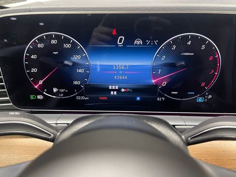 Used 2024 Mercedes-Benz GLS 450 4MATIC image 33