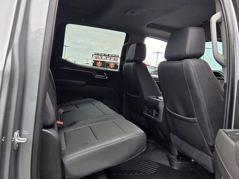 Used 2025 Chevrolet Silverado 1500 LT Trail Boss w/ Convenience Package II image 14