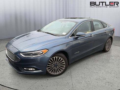 Used 2018 Ford Fusion Titanium FWD image 1
