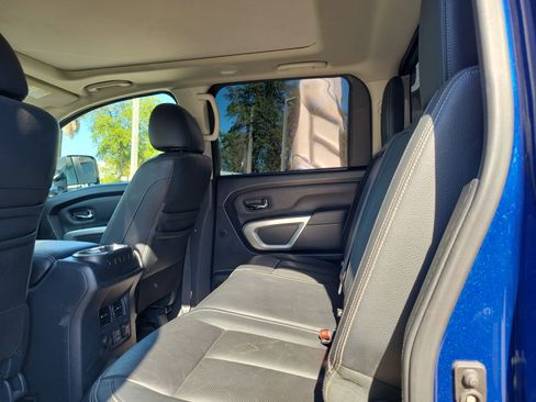 Used 2020 Nissan Titan SL w/ Moonroof Package image 15