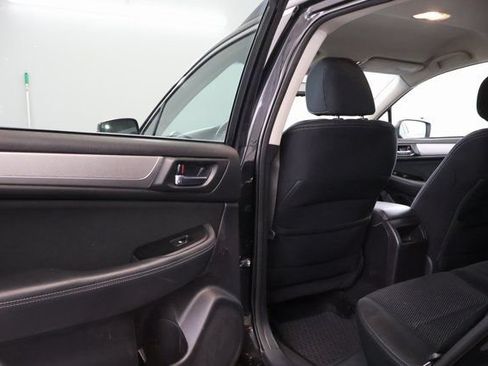 Used 2017 Subaru Outback 2.5i Premium AWD/4WD image 26