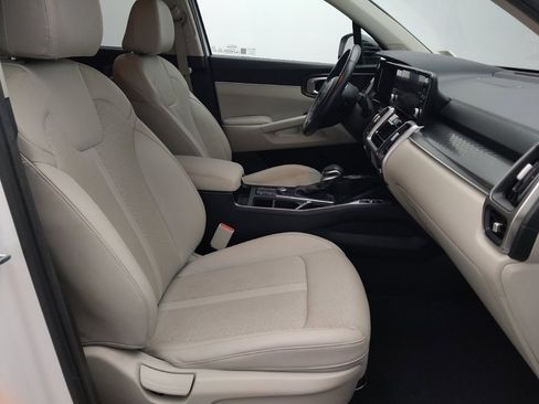 Used 2023 Kia Sorento S FWD image 21