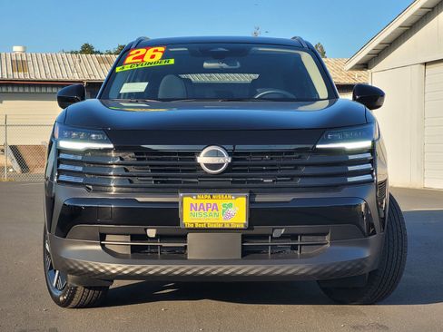 New 2026 Nissan Kicks SV w/ SV Premium Package image 2