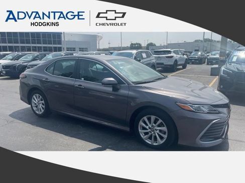 Used 2024 Toyota Camry LE w/ Convenience Package FWD image 1