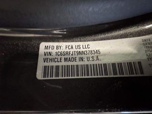 Used 2022 RAM 1500 Laramie AWD/4WD image 27