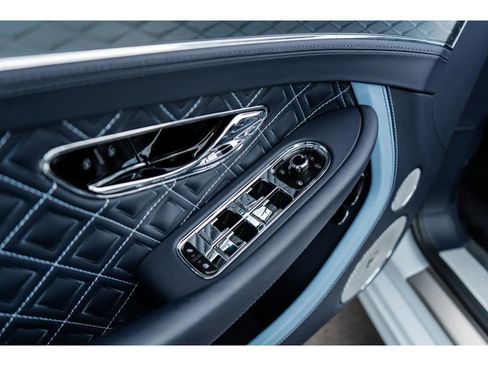 Used 2024 Bentley Continental GT Speed image 32