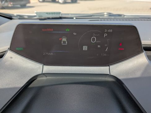 Used 2024 Toyota Prius LE FWD image 19