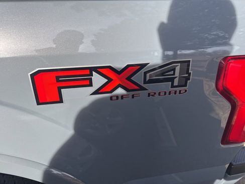 Used 2019 Ford F150 Lariat w/ Equipment Group 502A Luxury image 12