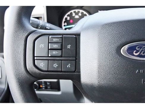 Used 2023 Ford F250 XL image 18