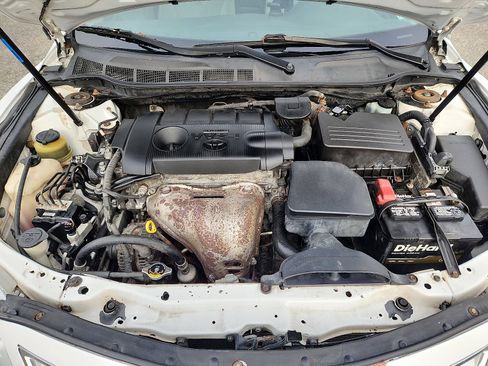 Used 2011 Toyota Camry LE image 26