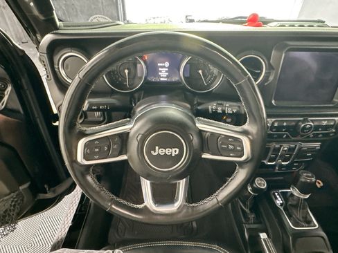 Used 2023 Jeep Wrangler Unlimited Sahara w/ Cold Weather Group AWD/4WD image 16