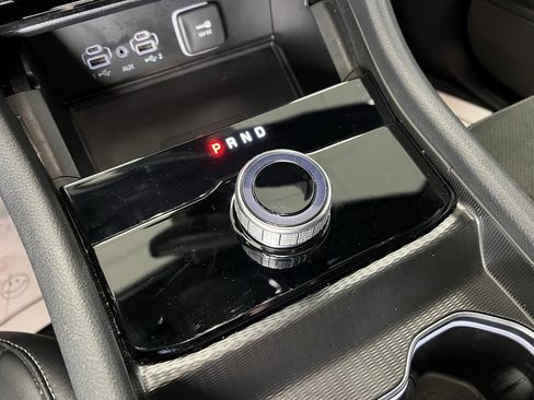 Used 2024 Jeep Grand Cherokee Altitude image 11