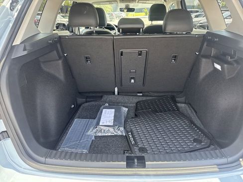 New 2025 Volkswagen Taos SE image 15