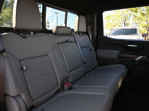 Used 2022 GMC Sierra 1500 SLT AWD/4WD image 23