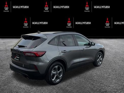 Used 2025 Ford Escape ST-Line FWD image 4