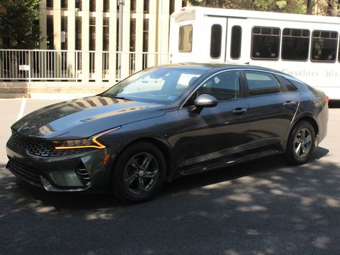 Used 2021 Kia K5 LXS image 12