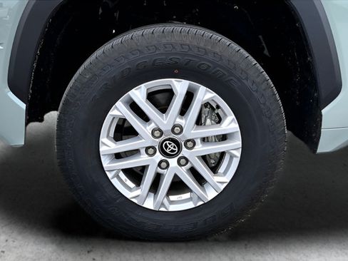 Used 2025 Toyota Tundra SR5 w/ SR5 Convenience Package AWD/4WD image 29