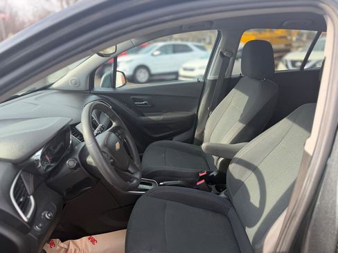 Used 2019 Chevrolet Trax LS w/ Tint and Cruise Package image 20