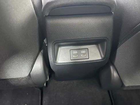 Used 2023 Toyota Corolla LE w/ Carpet Mat Package (TMS) image 17