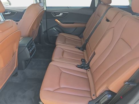 Used 2020 Audi Q7 3.0T Premium Plus w/ Premium Plus Package image 19