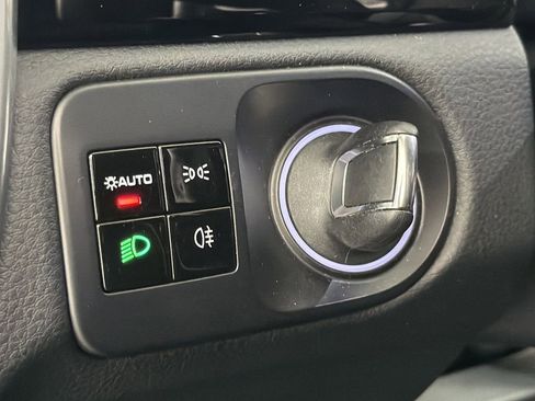 Used 2020 Porsche Cayenne Base image 38