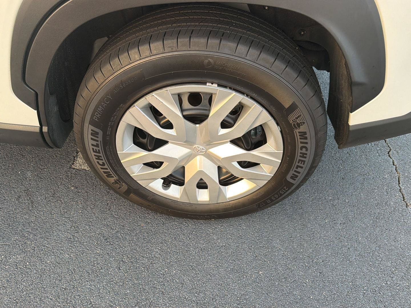 Certified 2026 Toyota Corolla Cross L FWD image 36