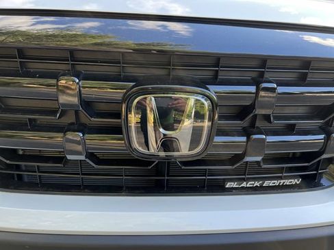 Used 2025 Honda Ridgeline Black Edition image 29