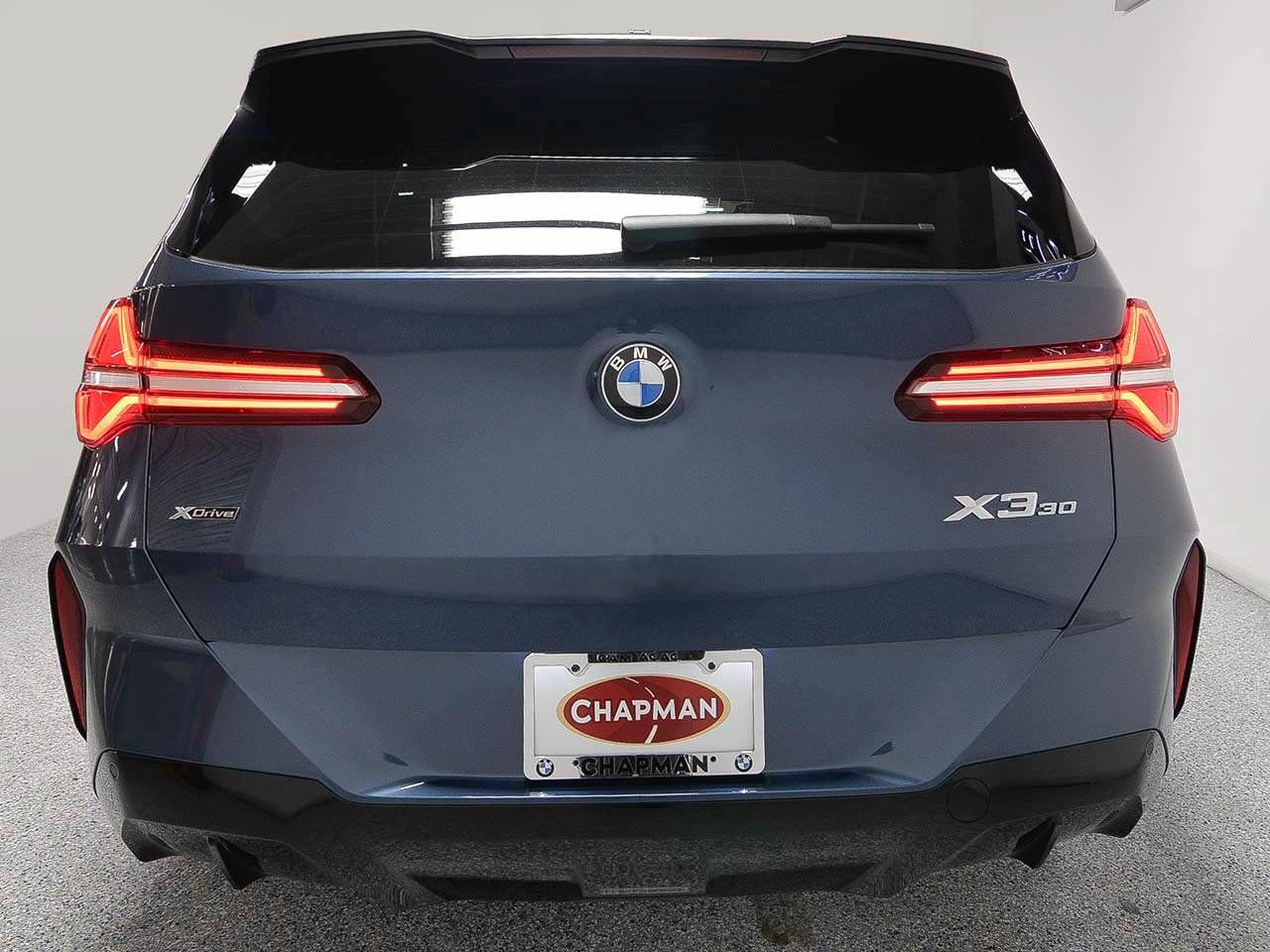 Used 2025 BMW X3 xDrive30i w/ Premium Package AWD/4WD image 4