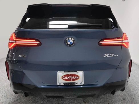Used 2025 BMW X3 xDrive30i w/ Premium Package AWD/4WD image 4