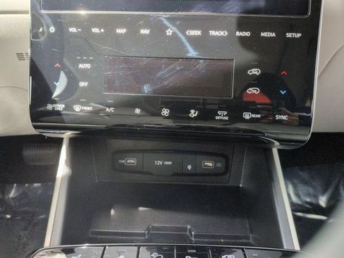 Used 2024 Hyundai Tucson Limited AWD/4WD image 23