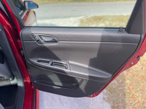 Used 2013 Chevrolet Impala LT image 21