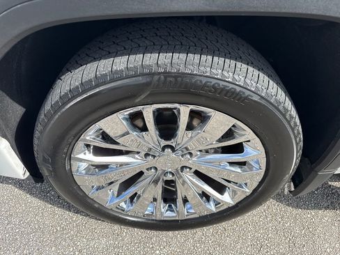 Used 2020 GMC Sierra 1500 Elevation w/ Elevation Value Package image 10