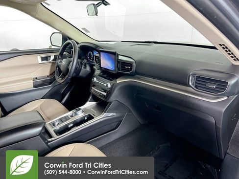 Used 2020 Ford Explorer XLT w/ Equipment Group 202A image 31
