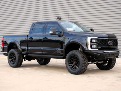 New 2026 Ford F250 Lariat w/ Black Appearance Package