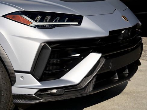 Used 2024 Lamborghini Urus Performante image 20