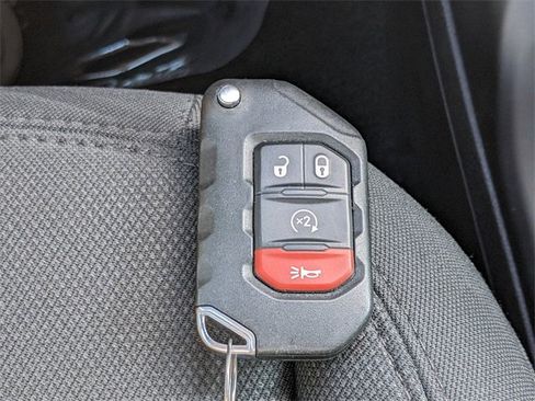 Used 2018 Jeep Wrangler Unlimited Sport S image 23