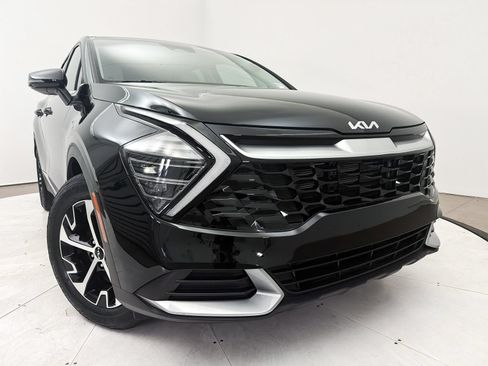 Certified 2025 Kia Sportage EX FWD image 2