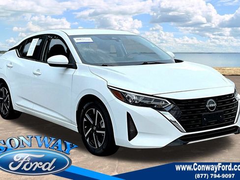 Used 2025 Nissan Sentra SV FWD image 1