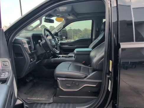 Used 2023 Ford F250 Lariat w/ Sport Appearance Package image 12