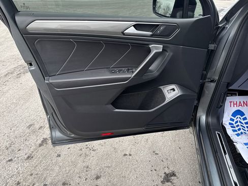 Used 2024 Volkswagen Tiguan SE R-Line image 23