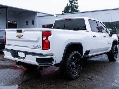 Used 2023 Chevrolet Silverado 2500 High Country AWD/4WD image 6