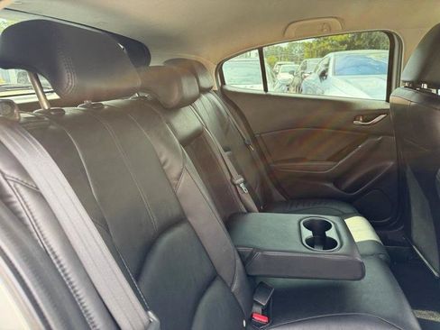 Used 2017 MAZDA MAZDA3 Touring FWD image 33
