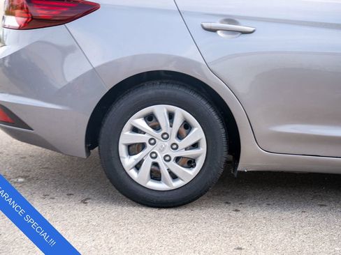 Certified 2020 Hyundai Elantra SE image 9