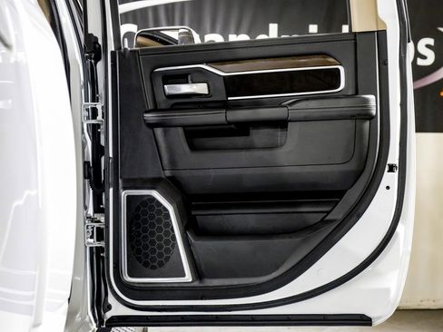 Used 2022 RAM 2500 Laramie w/ Safety Group B image 37