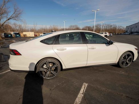New 2026 Honda Accord SE image 6