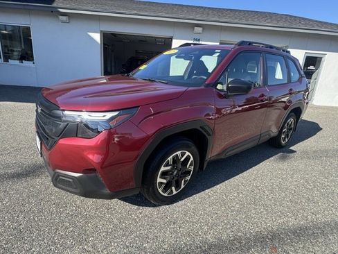 Used 2025 Subaru Forester image 7