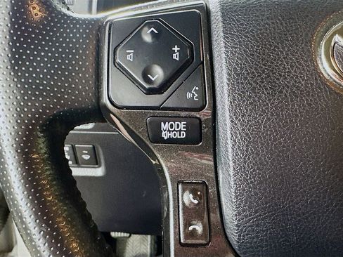 Used 2024 Toyota 4Runner TRD Off-Road Premium AWD/4WD image 22