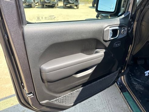 New 2026 Jeep Wrangler Unlimited Sport AWD/4WD image 17